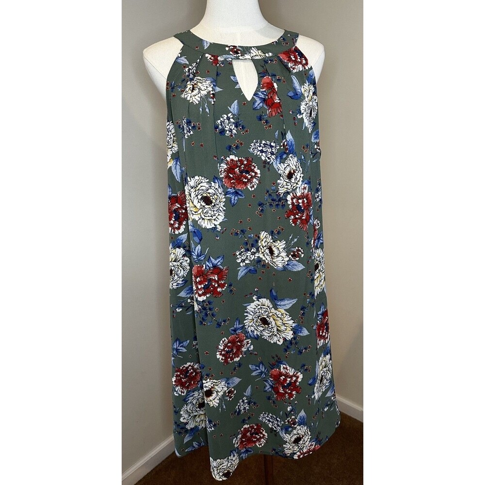 “As U Wish” Womens Green Floral Sleeveless Dress New With Button Tag Size 2X